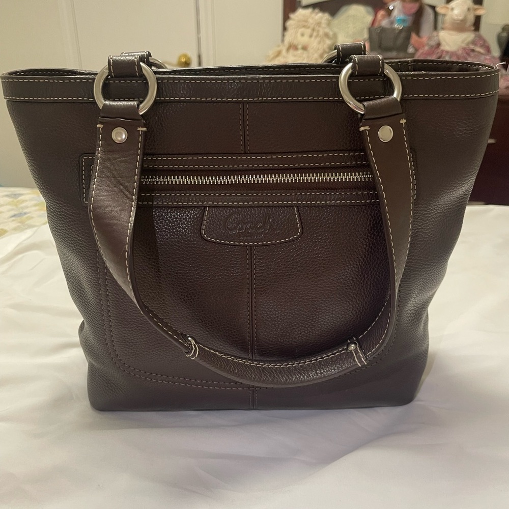 Coach bag! Used but looks good !